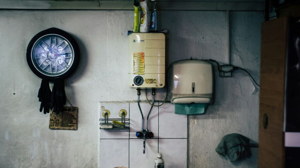 Who Works on Water Heaters? Plumber & HVAC Repair Guide
