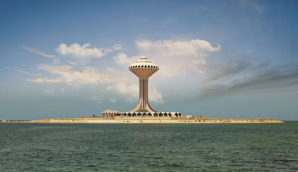 How a Water Tower Works: Pressure and Storage Guide
